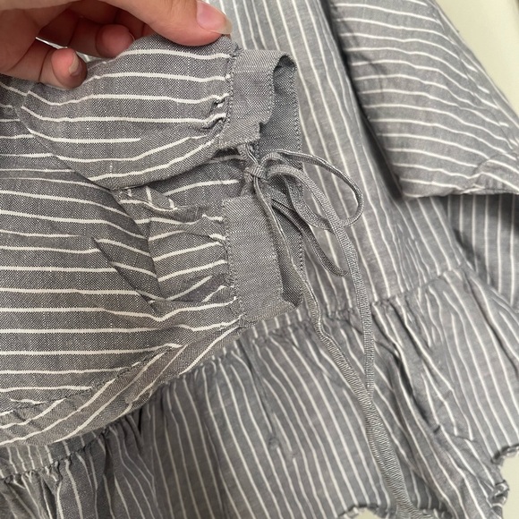 JW Anderson x Uniqlo | Linen Cotton Gray Pinstripe Lightweight Top Prairie - Picture 4 of 6